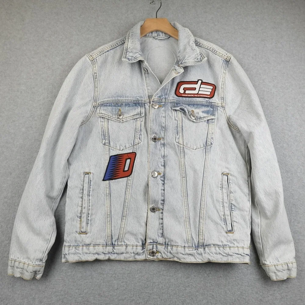 Zara Distressed Denim Jacket Mens Medium Graphic Patches Button Light Wash AOP